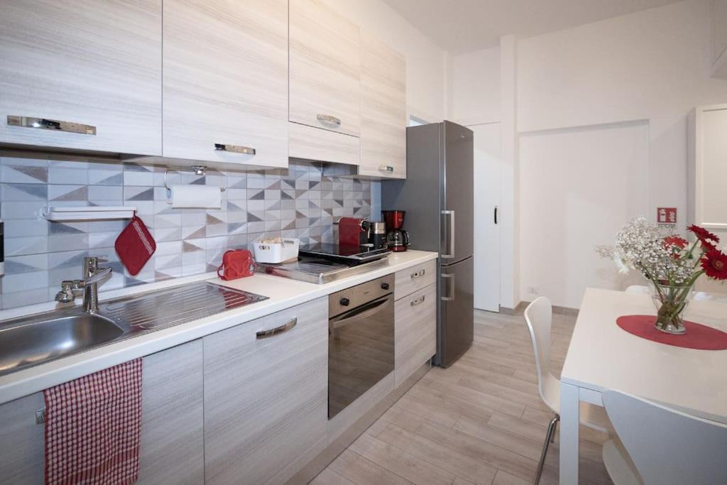B&B Easy Apartment ローマ エクステリア 写真